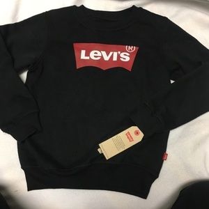 Levi’s crewneck